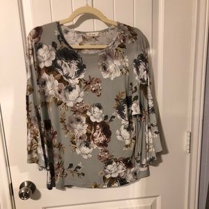 Floral and grey bell sleeve blouse. Size small.